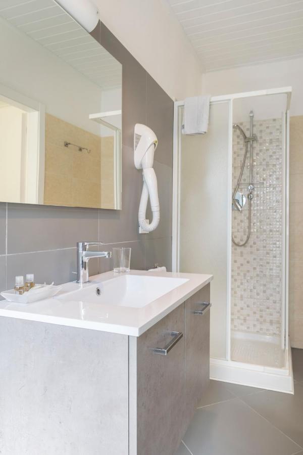 Fiori Sull'Acqua Apartments Песк'єра-дель-Гарда Екстер'єр фото
