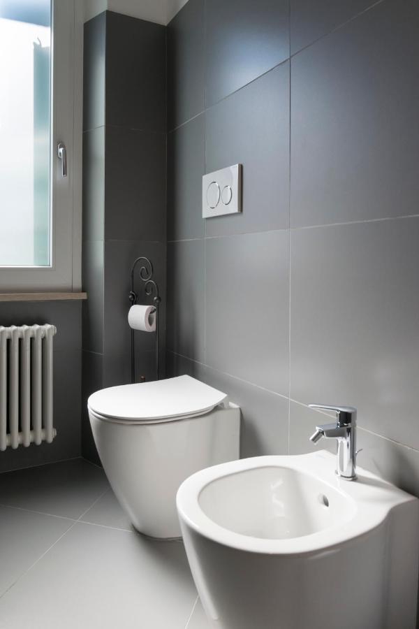 Fiori Sull'Acqua Apartments Песк'єра-дель-Гарда Екстер'єр фото