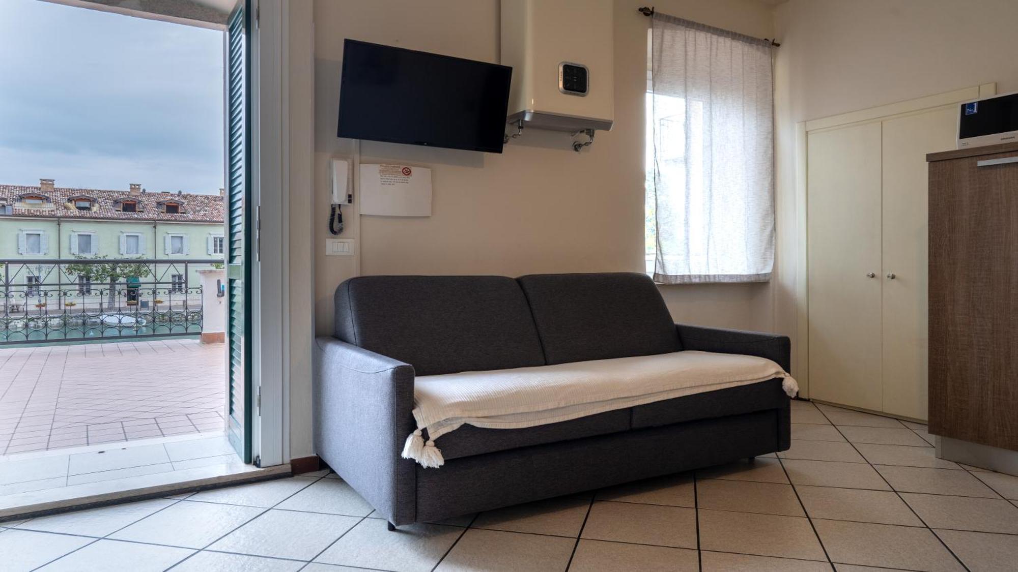 Fiori Sull'Acqua Apartments Песк'єра-дель-Гарда Екстер'єр фото