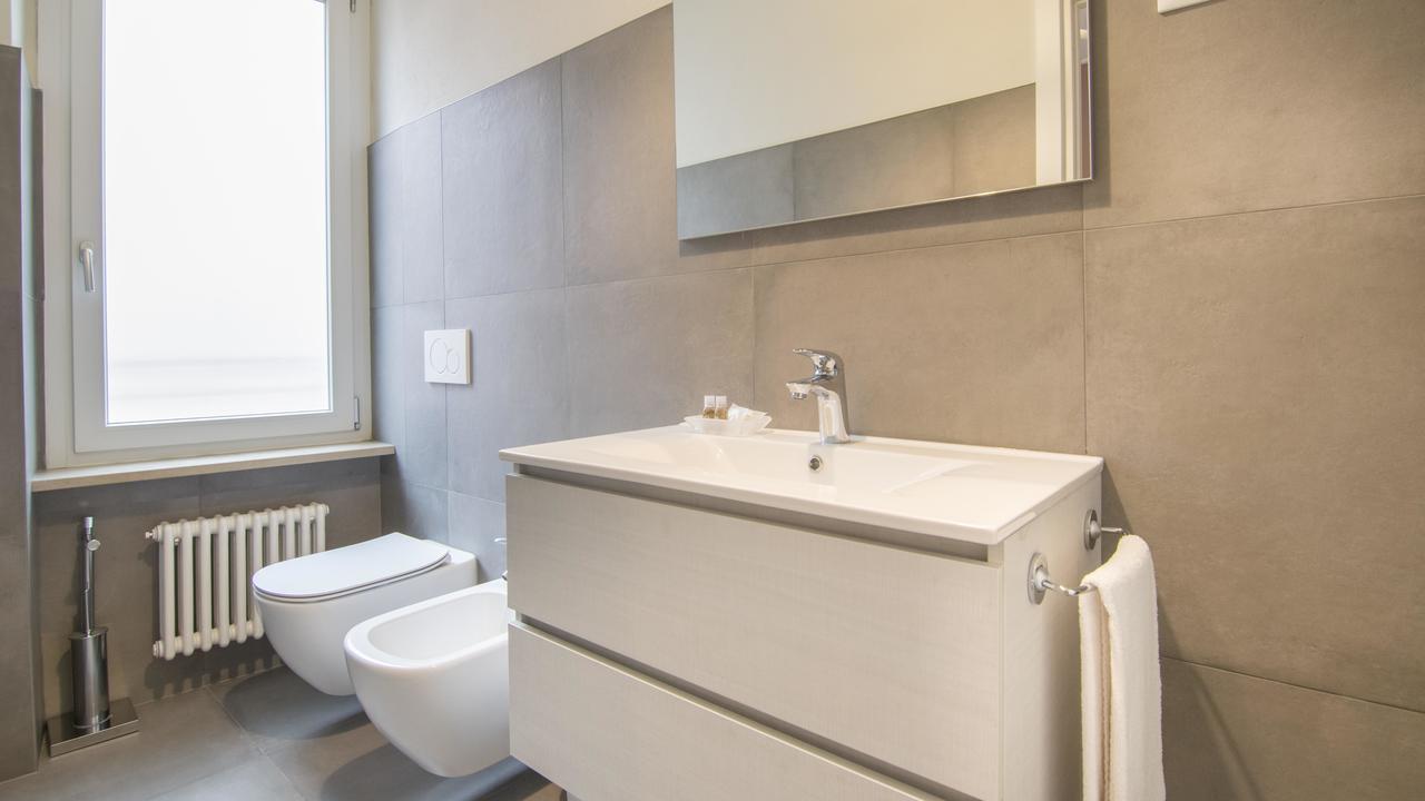 Fiori Sull'Acqua Apartments Песк'єра-дель-Гарда Екстер'єр фото