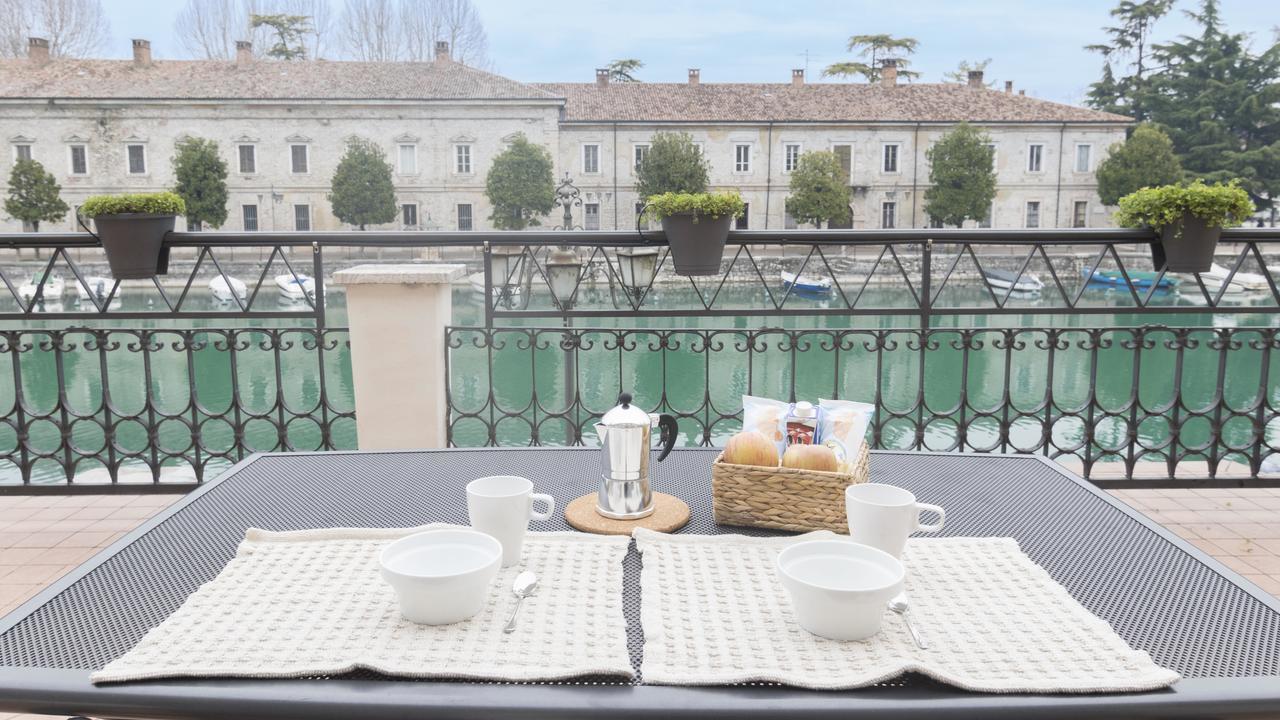 Fiori Sull'Acqua Apartments Песк'єра-дель-Гарда Екстер'єр фото